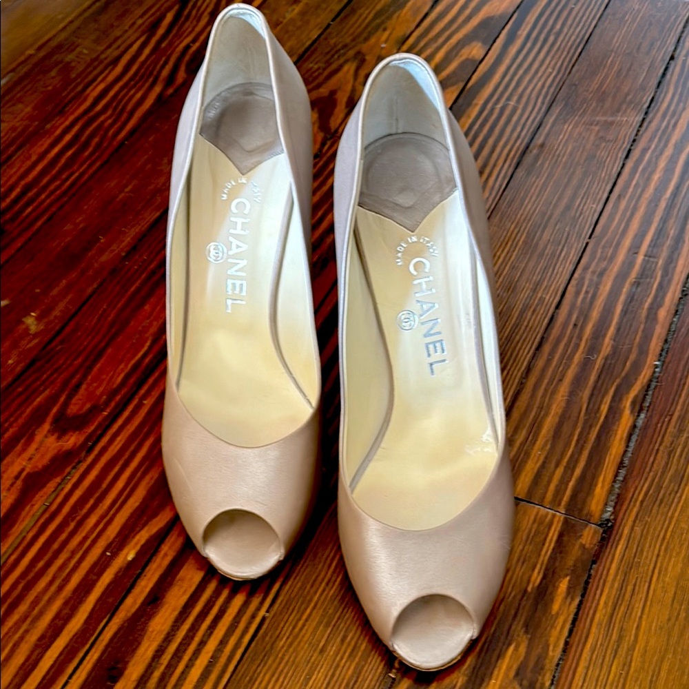 Chanel champagne pumps